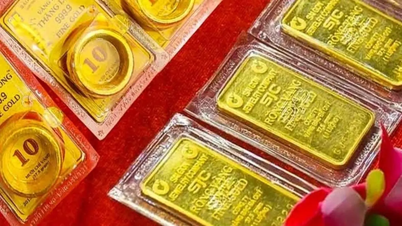 زيادة مفاجئة في أسعار سبائك الذهب بنحو 3 ملايين دونغ فيتنامي لكل تايل